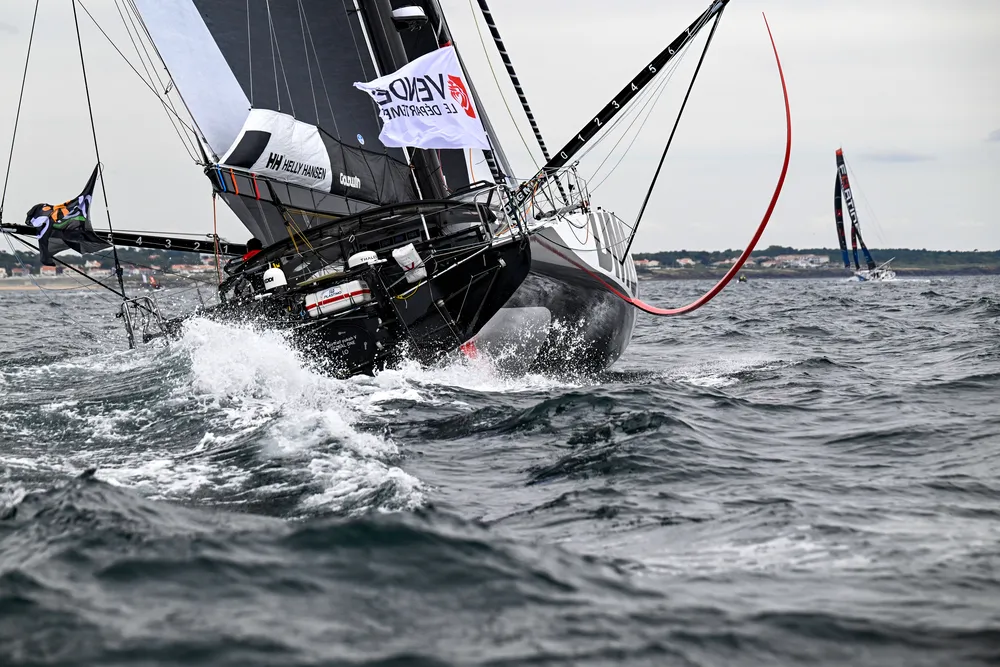 Arrivée très serrée entre Romain Attanasio et Kojiro Shiraishi