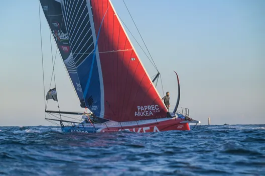 Yoann Richomme arrive aux Sables d'Olonne