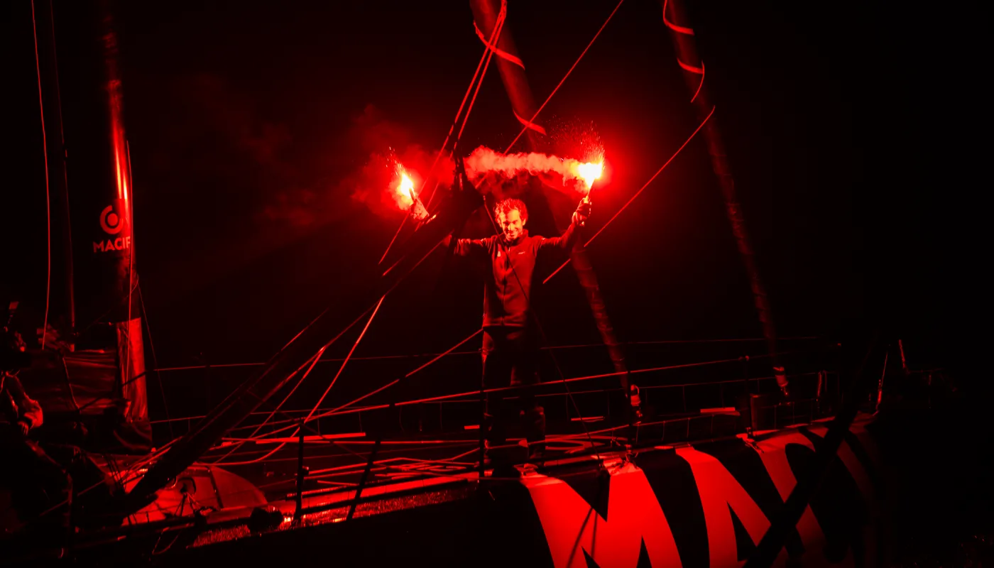 Charlie Dalin, les feux à main de la victoire